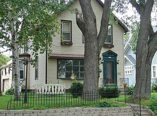 2422 N 6th St, Sheboygan, WI 53083