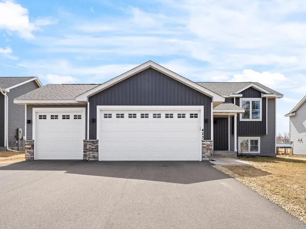 423 Eagle St NW, Isanti, MN 55040