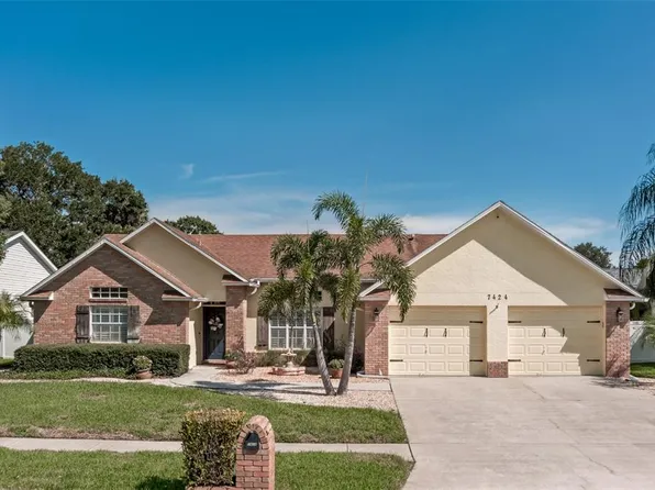 7424 Mint Julep Dr, Riverview, FL 33578