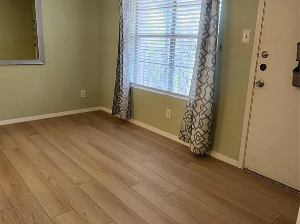 710 E Dean Keeton St APT 205, Austin, TX 78705