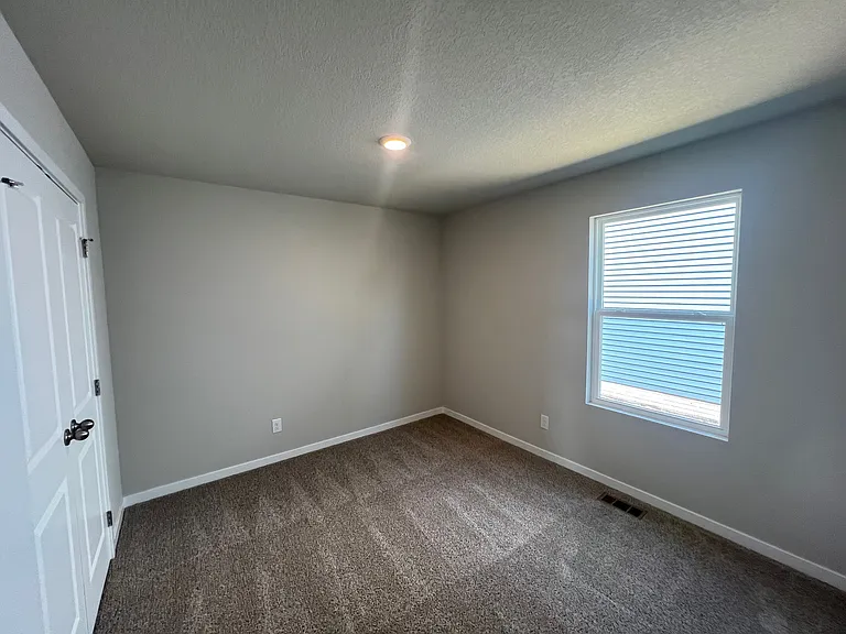 1283 Williamsburg Ln #1 — Photo 12