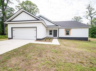 291 Twin Lakes Rd, Waverly Hall, GA 31831