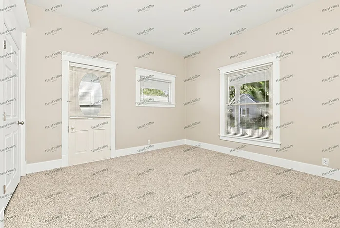 2 bed, 1.0 bath, 996 sqft, $1,275 — Photo 4