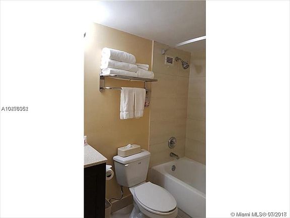 4th image of 19201 Collins Ave #1024