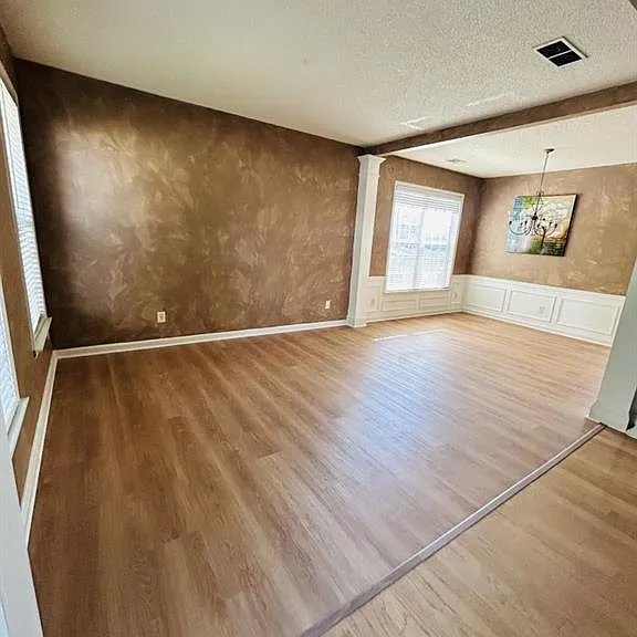 577 Ashland Pkwy — Photo 9