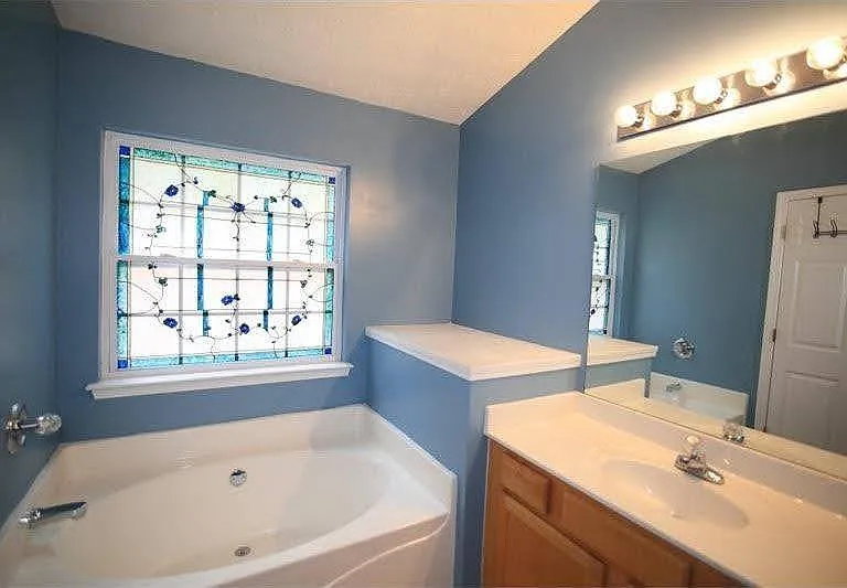 2977 Greyhawk Ln — Photo 11