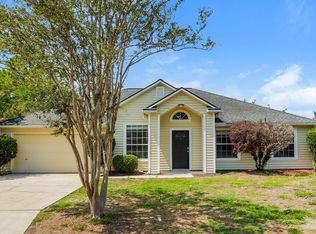 9099 Rockpond Meadows Dr, Jacksonville, FL 32221
