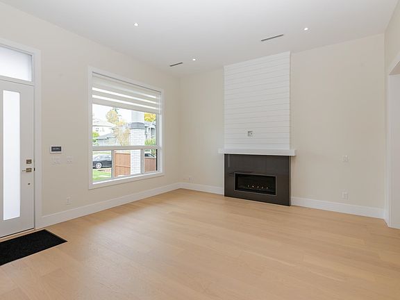2nd image of 15672 82a Ave