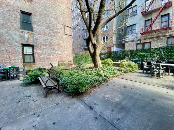 37 Nagle Avenue 1C image 10 of 11