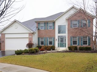 2344 Crabapple Ct, Aurora, IL 60503