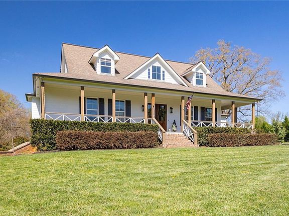 2nd image of 7093 Vaughn Rd