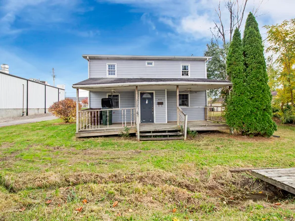 415 S Poplar St, Brownstown, IN 47220