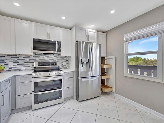 3rd image of 3305 Aruba Way #N4
