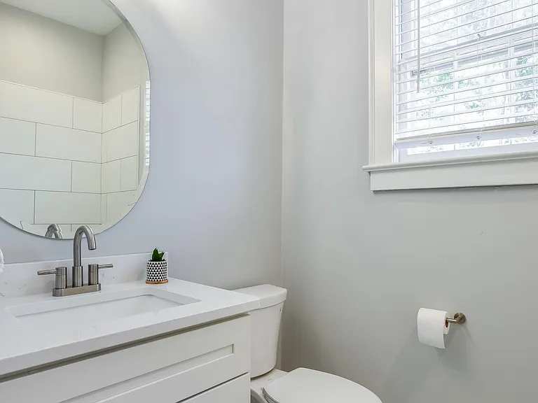 400 Dinwiddie St #1 — Photo 11