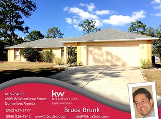 4909 W Woodlawn St, Dunnellon, FL 34433
