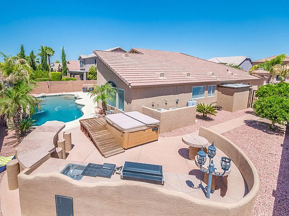 4449 E Cottonwood Ln - MLS-37