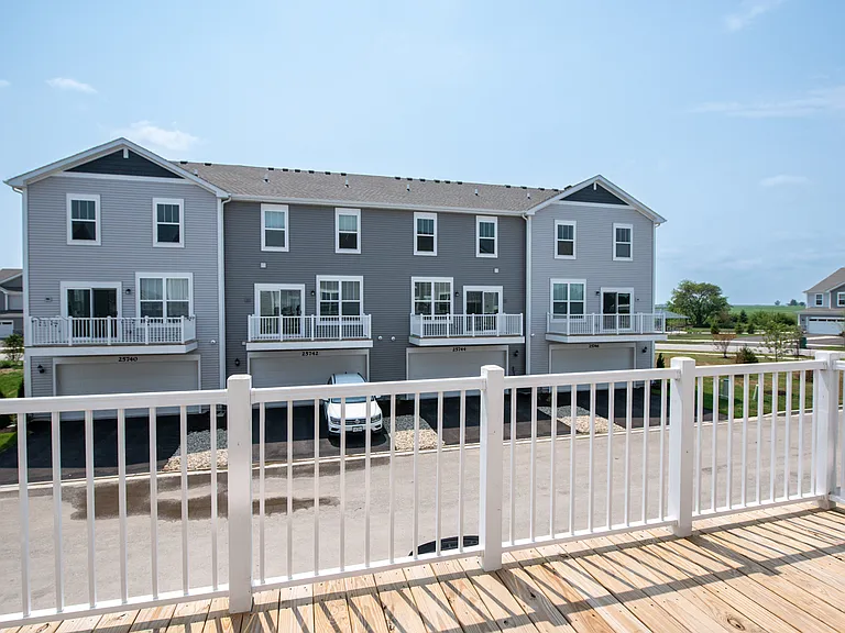 25750 W Yorkshire Dr #25750 — Photo 24