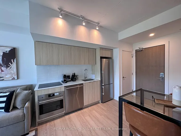 100 Carrick Trl #407 — Photo 6