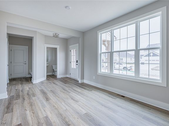 3rd image of 10325 Baker Creek Ln