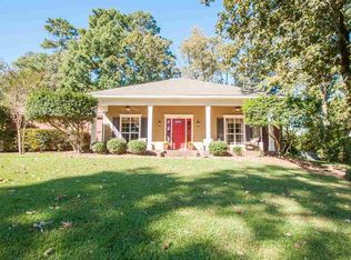 225 Wakeland Dr, Raymond, MS 39154