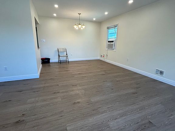 3rd image of 1114 129th St Floor 2