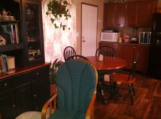 105 Boxwood Ln, Beaver, WV 25813