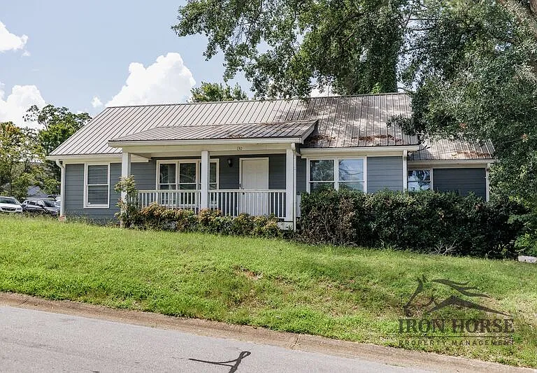 130 Mandy Dr — Photo 2