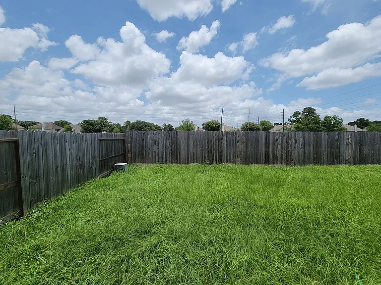 18446 S Wimbledon Dr — Photo 33