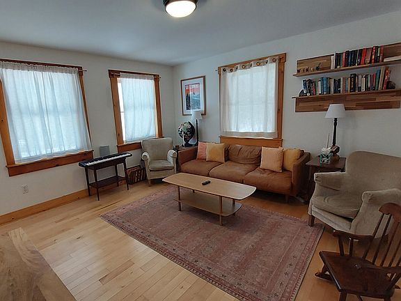 5th image of 23 Turner Hill Rd