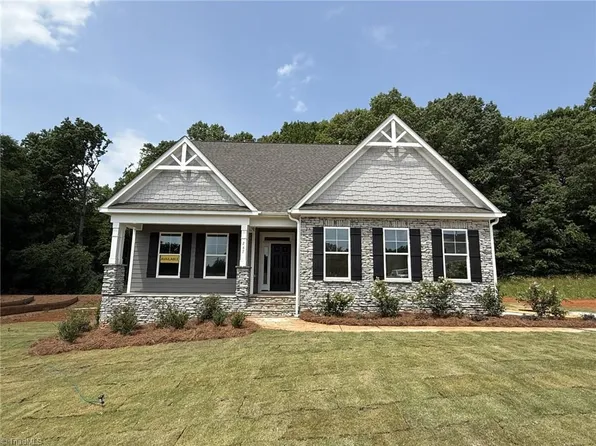 267 Redland Rd, Advance, NC 27006