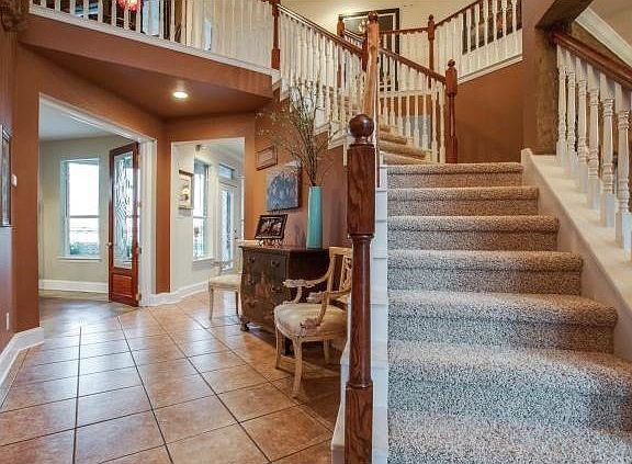 3rd image of 4016 Stone Haven Dr
