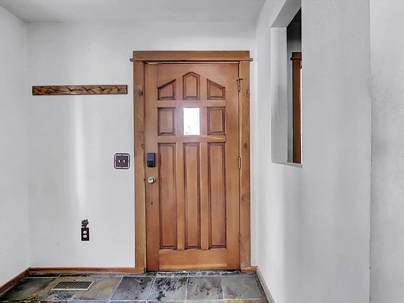 2nd image of 4111 N Lake Blvd