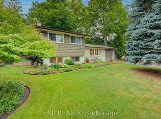 47 Hillcrest Ln, Kitchener, ON N2K1S9