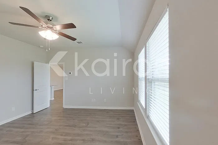 109 Santiago Ct — Photo 14