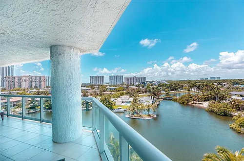 16500 Collins Ave Photo 1