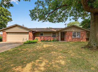 1258 Guinn Ln, Bartlesville, OK 74006