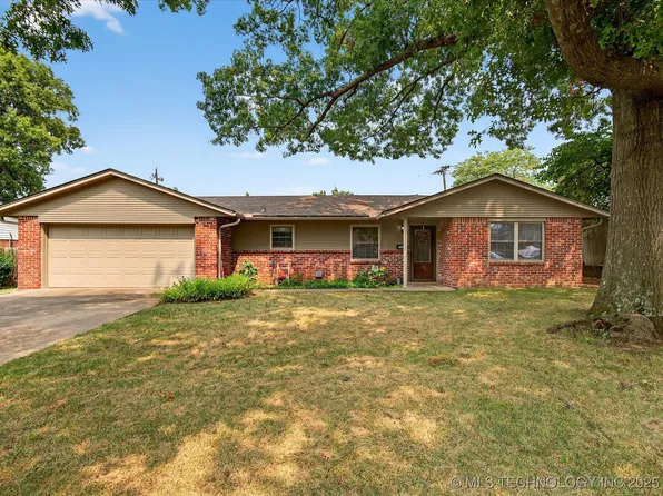 1258 Guinn Ln, Bartlesville, OK 74006