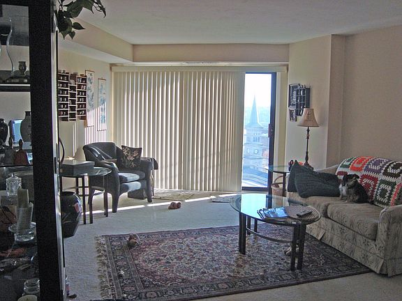 4th image of 26 10th St W Unit 1801