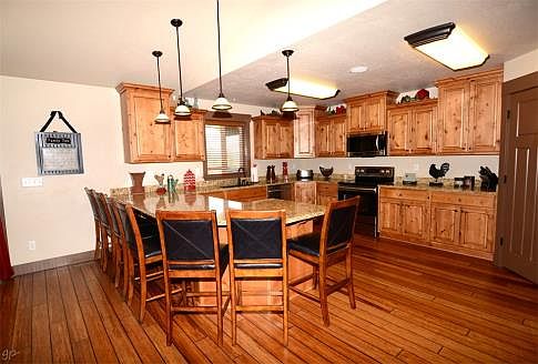 3rd image of 13965 N Willow Creek Dr