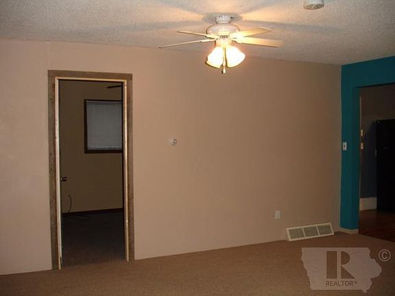 3rd image of 211 S Superior St