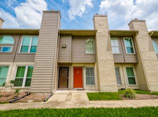 1900 Bay Area Blvd #B, Houston, TX 77058