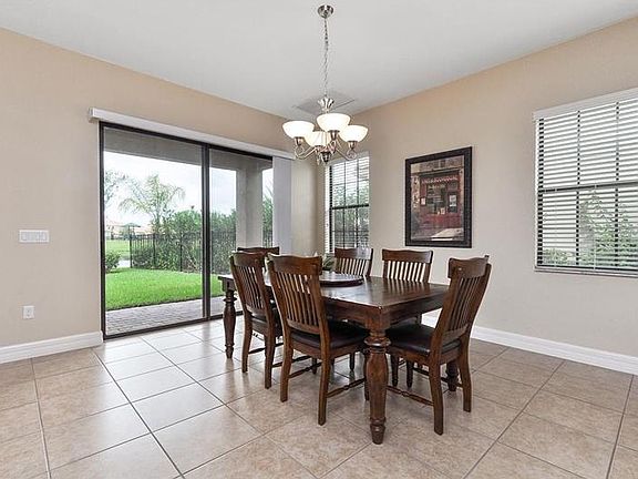 5th image of 8127 Prestbury Dr