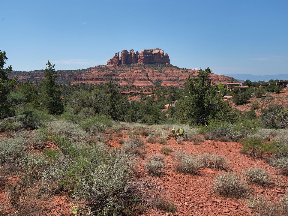 1st image of 15 Scenic Dr