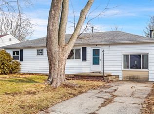 1718 Coronado Dr, Champaign, IL