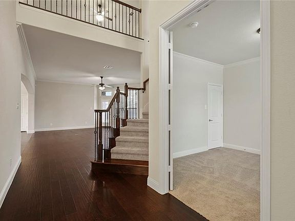 5th image of 16219 Mapleshade Dr