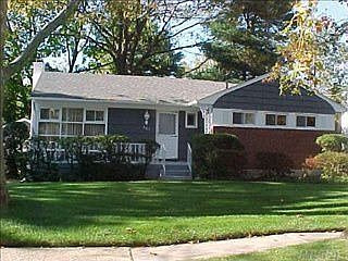 2nd image of 1451 Hemlock Ave