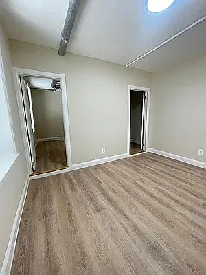 Rented by Executive Towers  | media 16