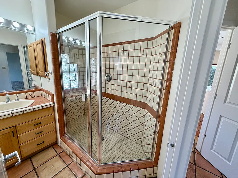 1103 W Osborn Rd — Photo 3