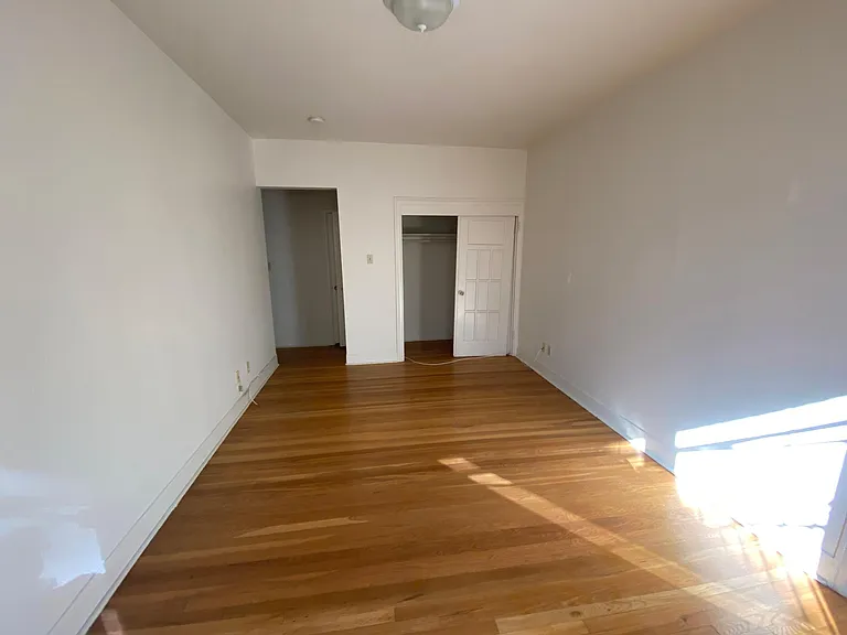1200 Clay St #1 — Photo 2