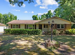 206 W Rockingham Rd, Maxton, NC 28364